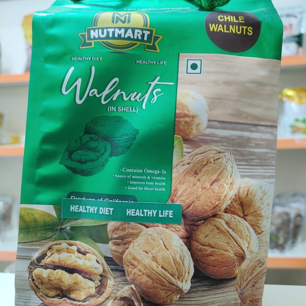 Walnuts with Shell - NUTMART 500 GM