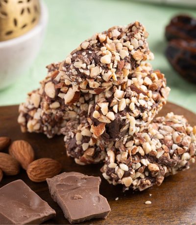 Almond Brittle cocoa Confectionery